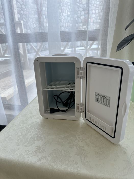 Холодильник для косметики