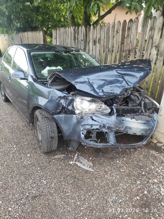 Volskwagen Jetta 2007 avariat