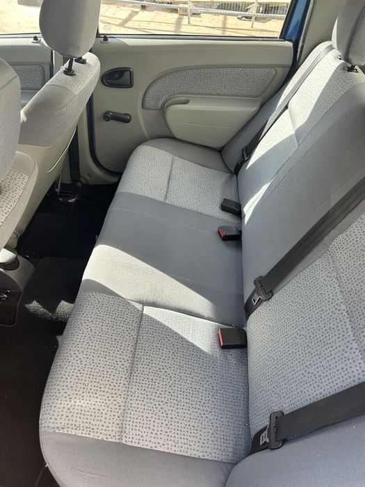 DACIA Logan 2005 — imagine 5