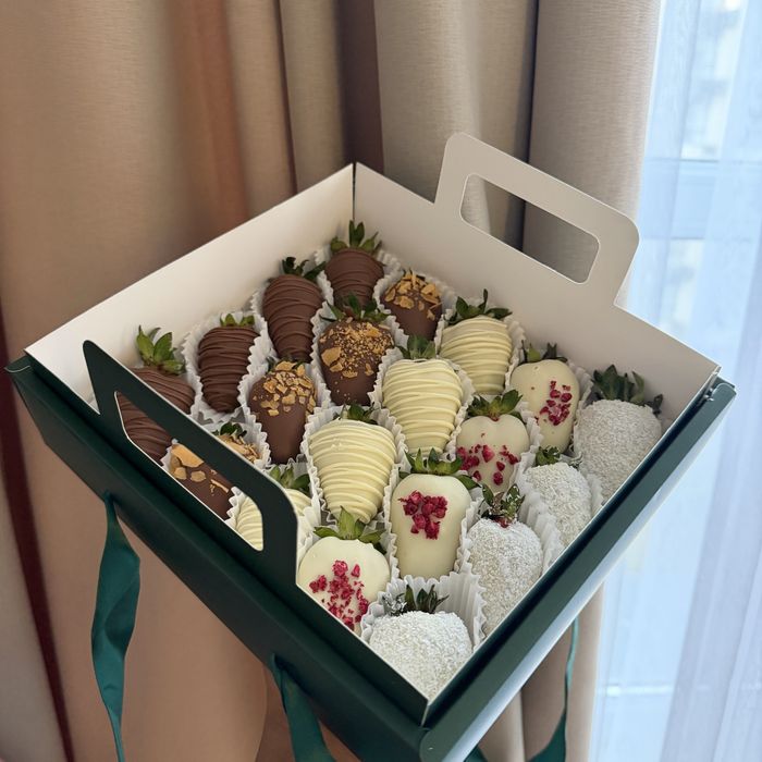 Клубника в шоколаде Алматы