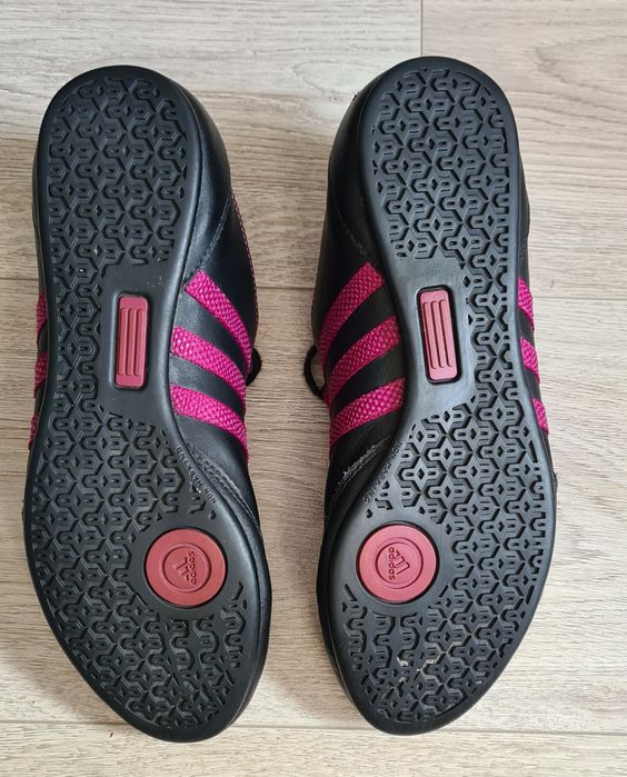 Adidas Yatra dama