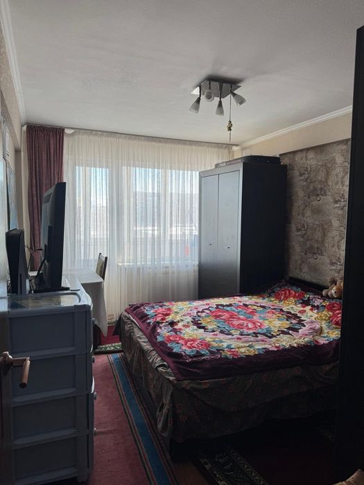 Продам 3-х комнатную на КШТ