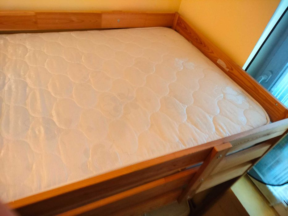 Pat suprapus Ikea MYDAL