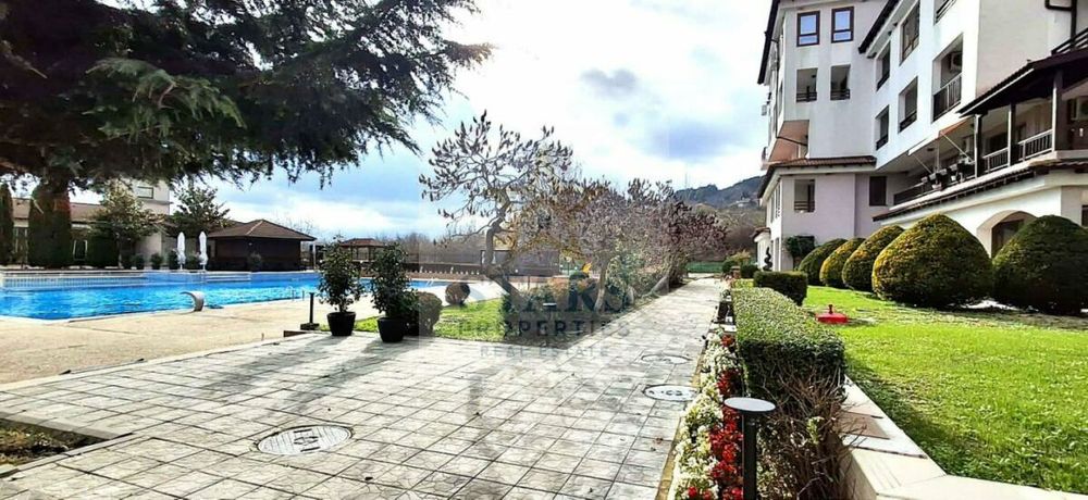 Продава се Двустаен апартамент в с. Рогачево, Област Добрич - 60 кв.м за 553 €/кв.м - Снимка #2