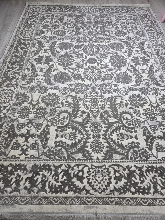 Ковер в отличном состоянии