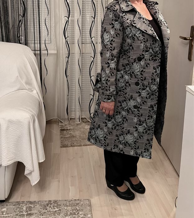 Шлифер чисто нов Л