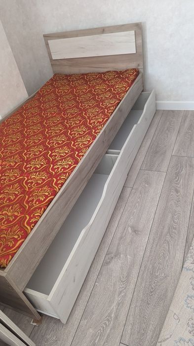 Продам кровать однуспалку