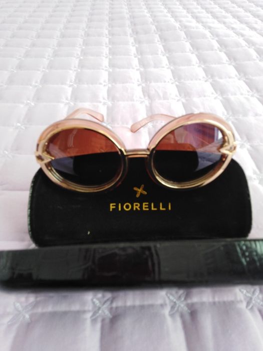 Красиви дамски очила на марката,,Ото"и,,Х-Lyn"