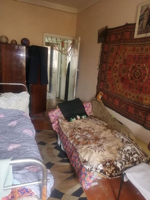 Срочно продаётся Чиланзар 11 квартал 3/3/4. Балкон 1,5*3