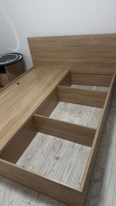 Продам новую кровать с матрасом
