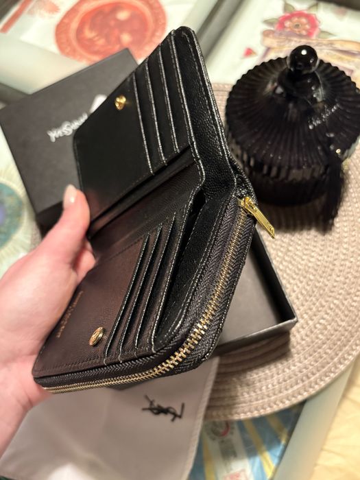 Дамски портфейл YSL