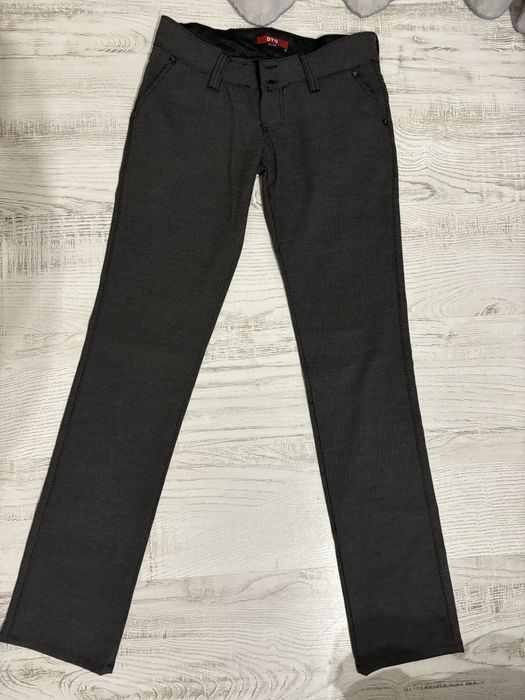 Два вида панталони