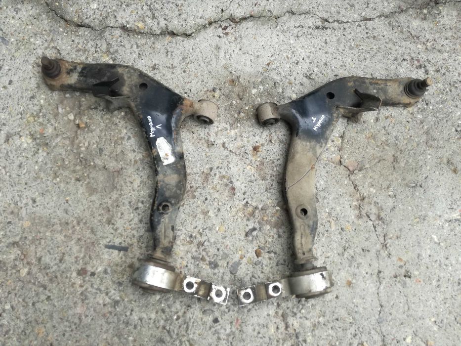 Nissan Murano Нисан Мурано носачи ляв десен носач