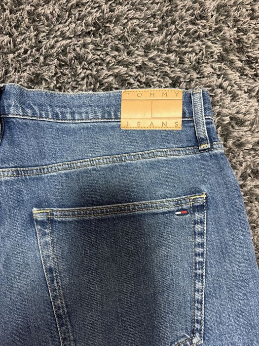 Blugi Tommy Hilfiger
