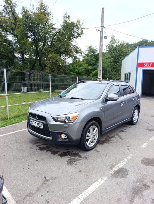 Vând Mitsubishi, stare foarte bună