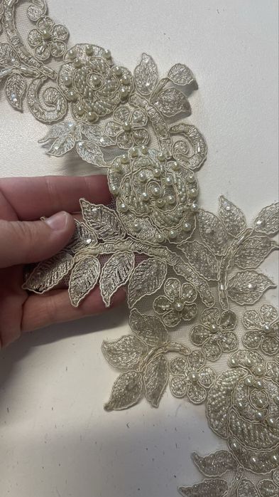 broderie unica superba