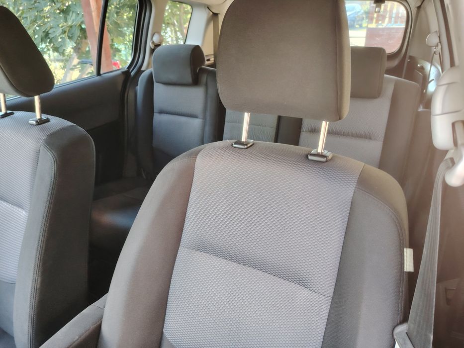 Vând autoturism Mazda 5