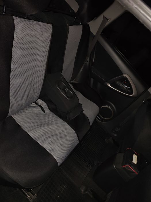 Vând Toyota RAV4 D-CAT 2.2 4x4