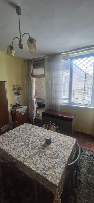 Продава се много стаен апартамент