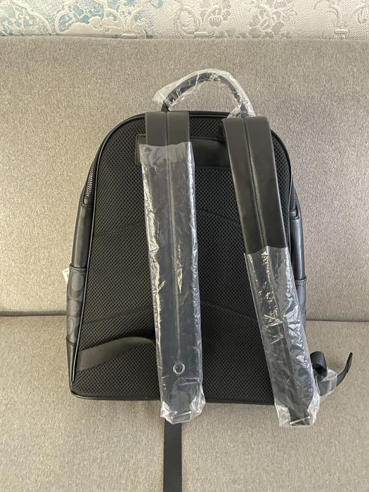 Чисто нова чанта Coach