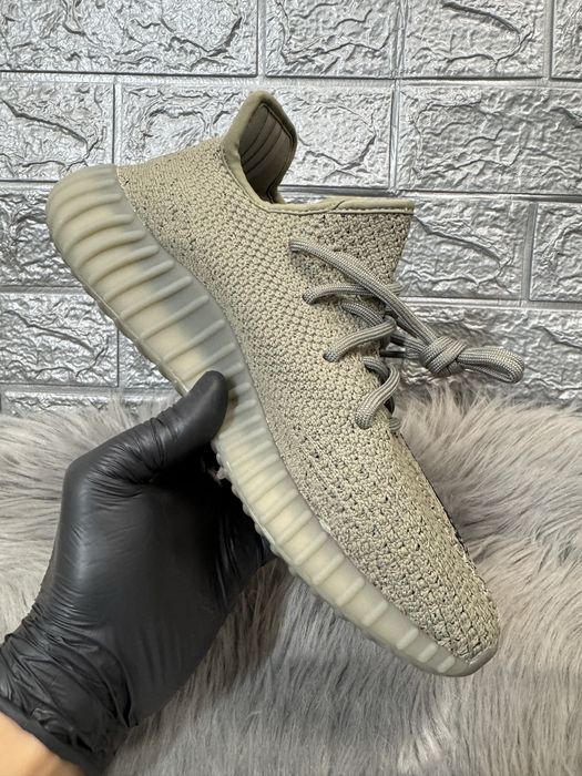 Yeezy 350 v2 Granite Pk Premium