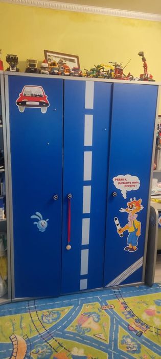 Продам мебель в детскую