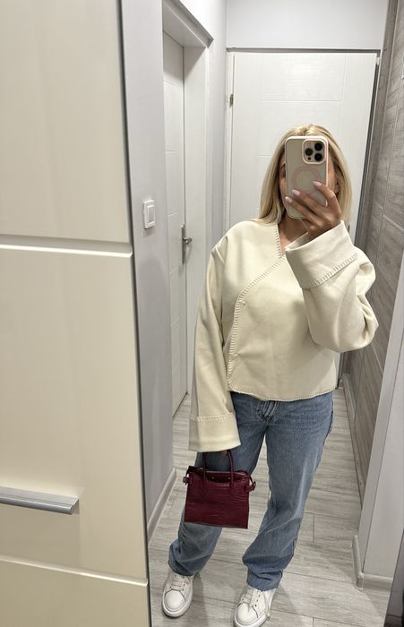 Преходно яке gina tricot