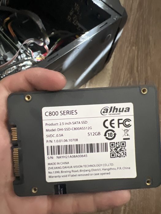 SSD Dahua C800 512GB SATA III — отличное состояние