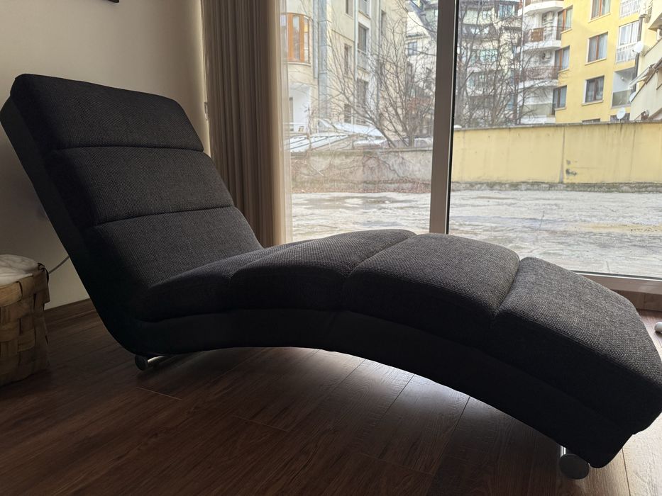 Черна кушетка CONFIVO