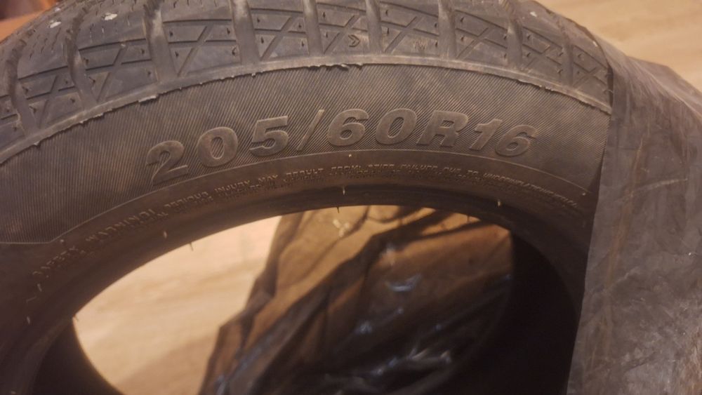 Продам шины 205/60/16