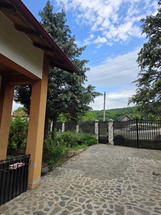 Casă de locuit situată in com. Bălilești jud. Argeș