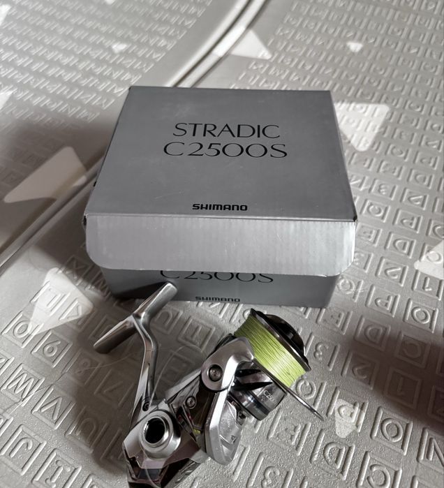 Безынерционная катушка shimano stradic23 2500s