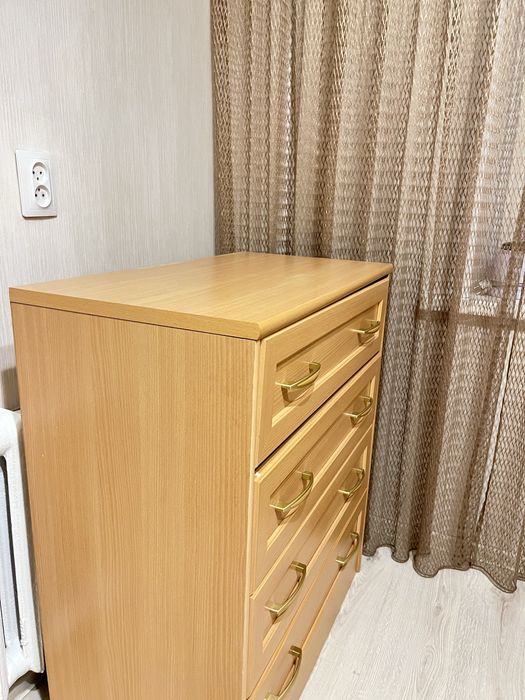 Продам комод в спальню