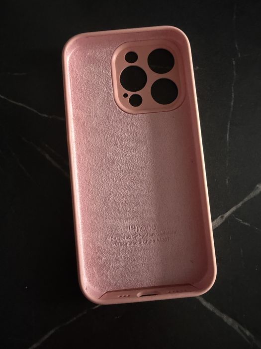 Чехол на Iphone 15 pro