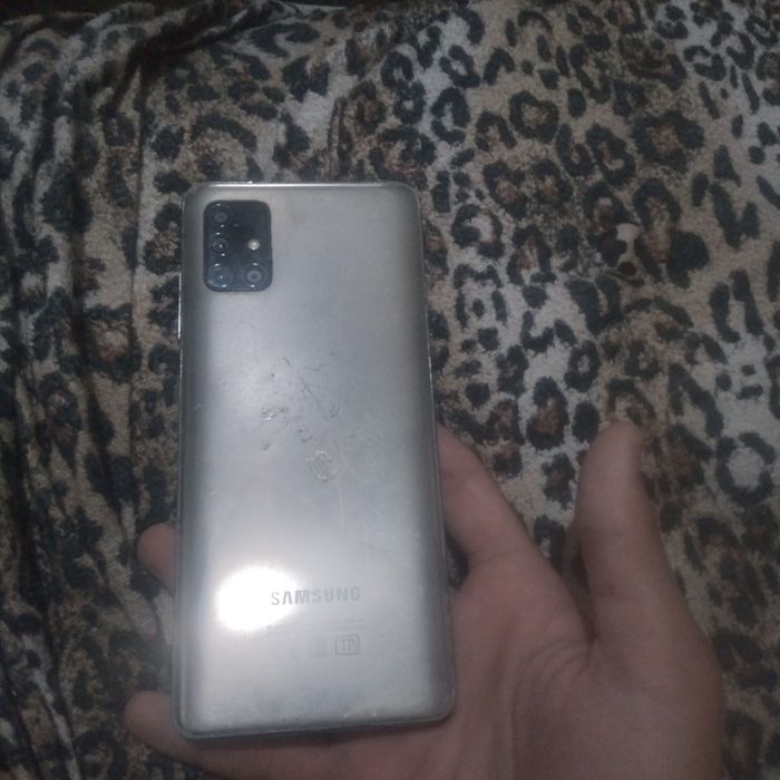 Редми 9а и Самсунг а51