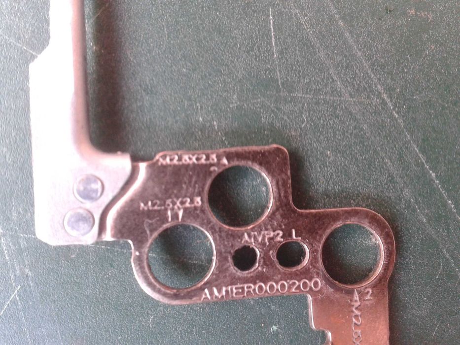 Balamale laptop Lenovo IdeaPad AM1ER000100 / AM1ER000200 Pret 25 Lei