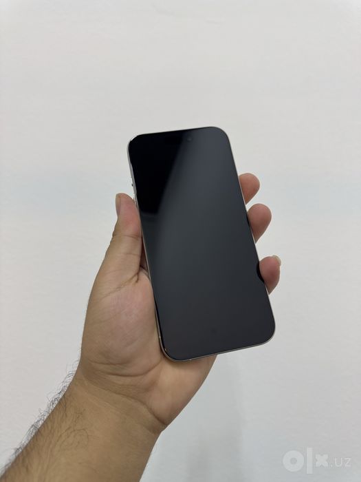 Iphone 15 pro white