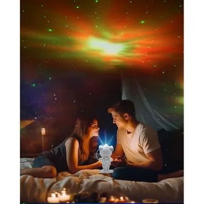 Звезден проектор Астронавт, нощна лампа за деца в различни цветове