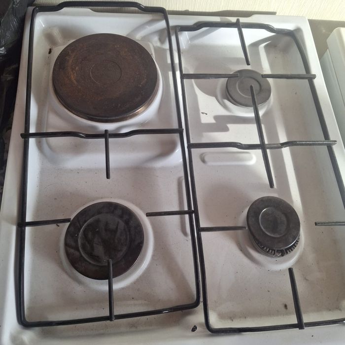 Продам газ плиту