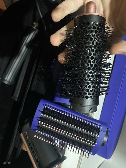 Продам Dyson пользовались 3 месяца
