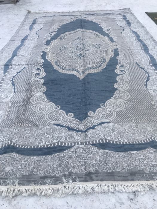 Кілем сатылады жағыдайы жақсы