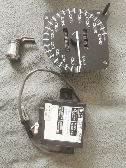 LCCKFELD ECUIPMĚNT 38灯 ECU Honda Del Sol P28 Bragadiru • OLX.ro
