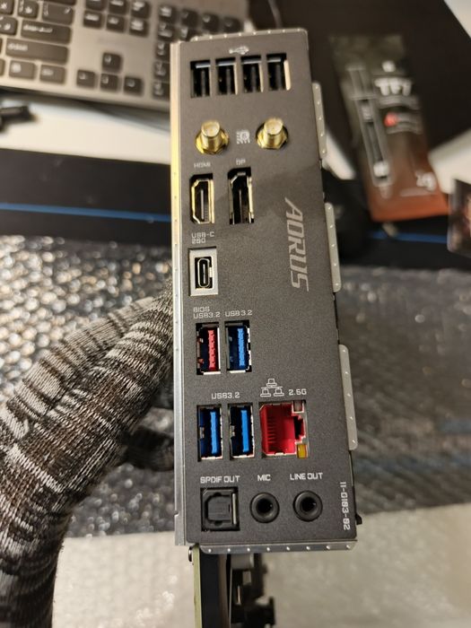 LGA1700 мат платы Gigabyte Aorus