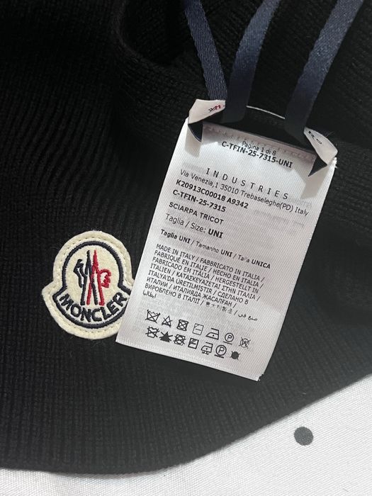 Moncler wool scarf