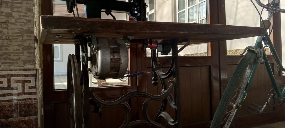 Машинка француский карнела год выпуска 1832 отиквар