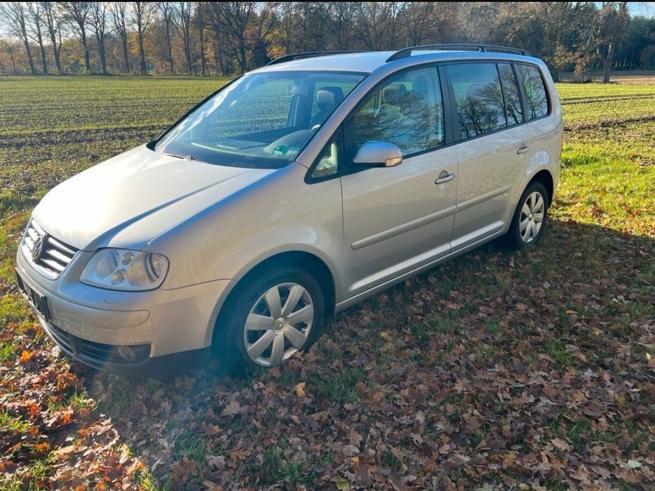 Vând VW Touran 1.9 TDI 105Cp,7 locuri singur proprietar Germania!