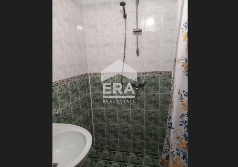 Дава се под наем Тристаен апартамент в Варна, Център - 90 кв.м за 550 € - Снимка #6