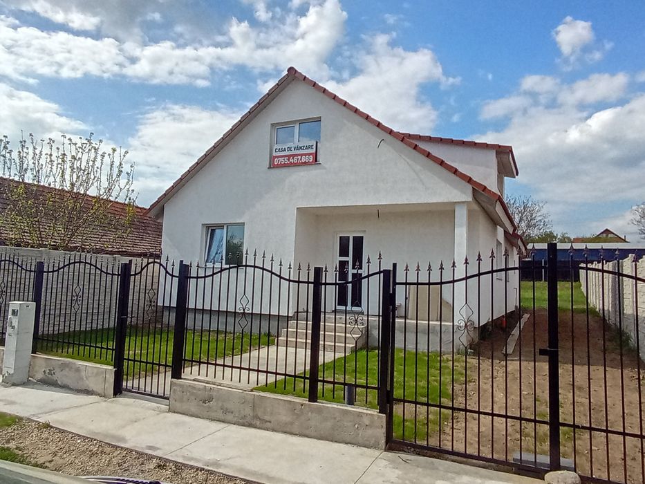 Casa noua d vanzare in com Vinga jud Arad