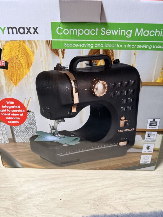Masina de cusut easymaxx