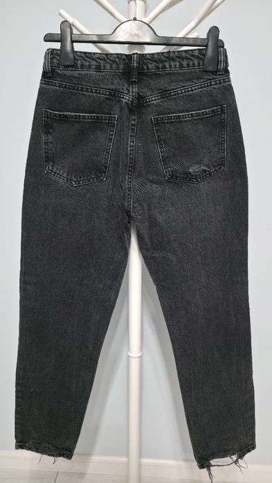 Blugi negri Zara Mom Fit  cu rupturi, marimea 36